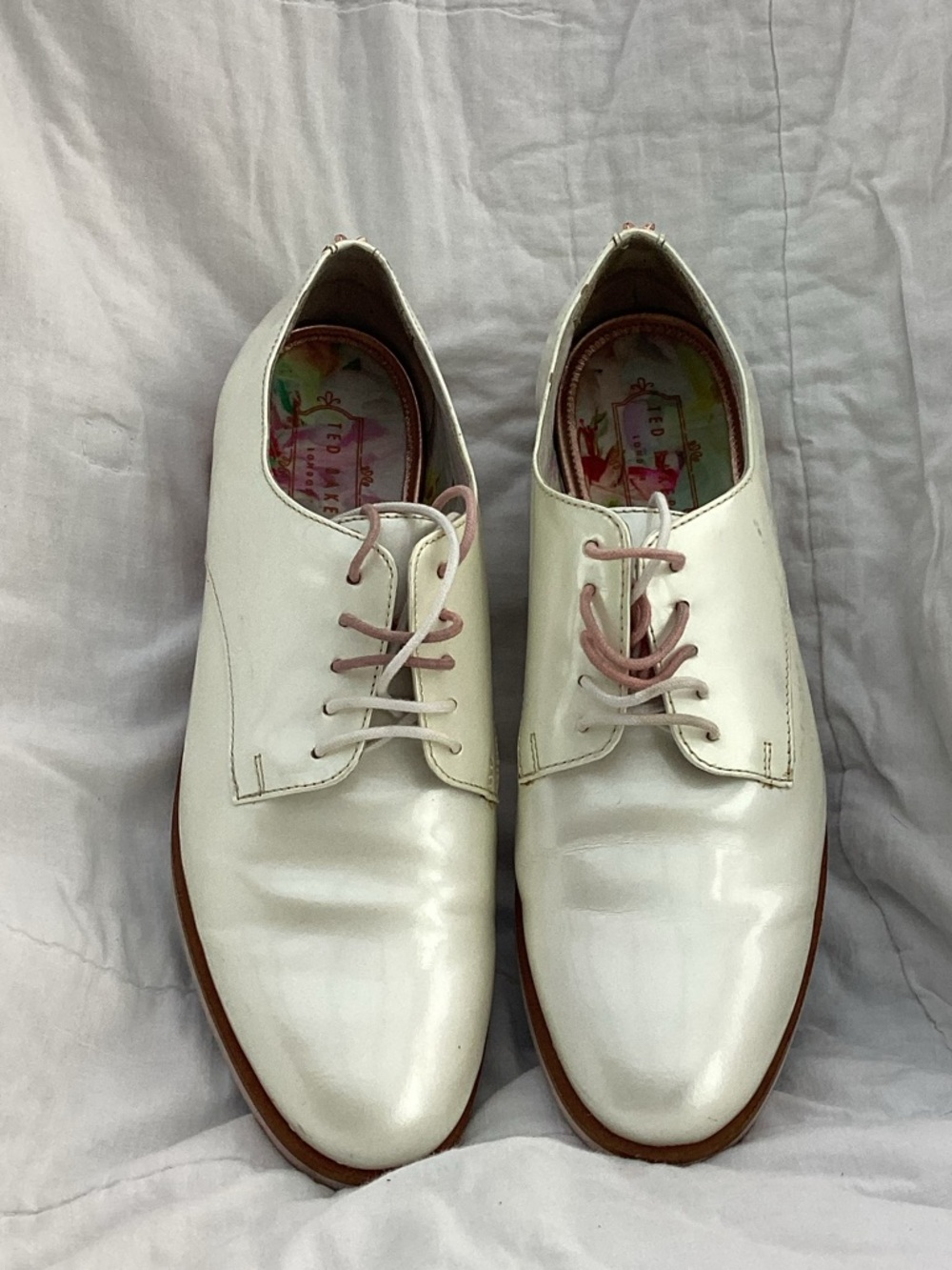Ted Baker White Women’s Leather Derby Shoes with Pink Laces